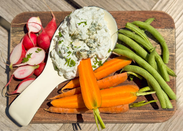 Fennel Blue Dip with Vegetables