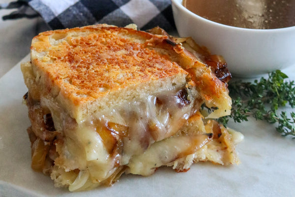 French Onion Grilled cheese sandwich with Tomacheese